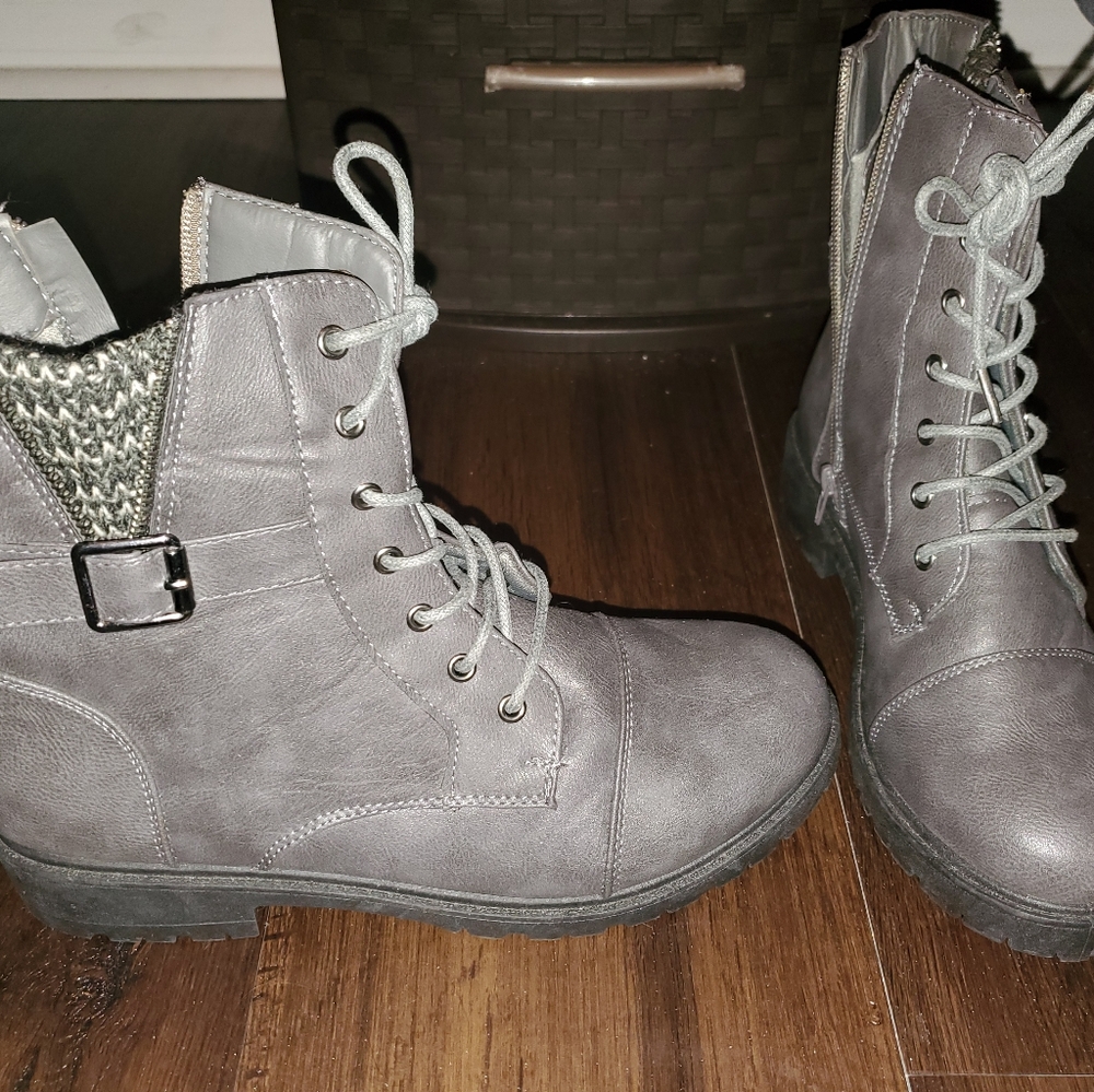 Gray combat boots size 9